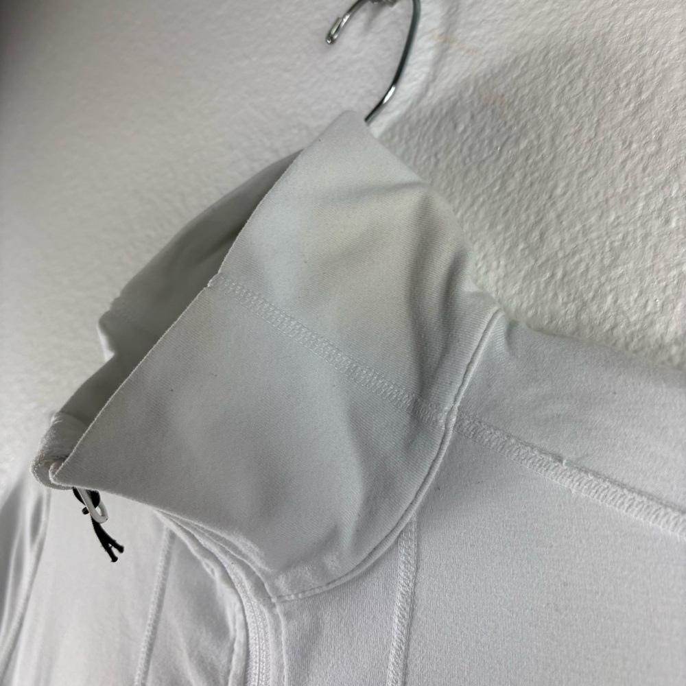 Lululemon Da Bomber Cropped Jacket size 6 - Picture 12 of 13